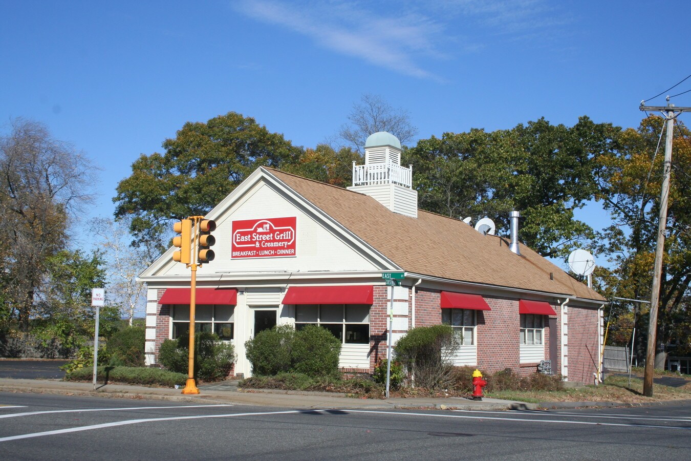 415 East St, Chicopee, MA 01020