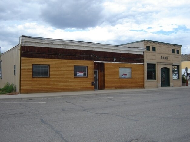 120 W 4th St, De Beque, CO for sale Primary Photo- Image 1 of 1