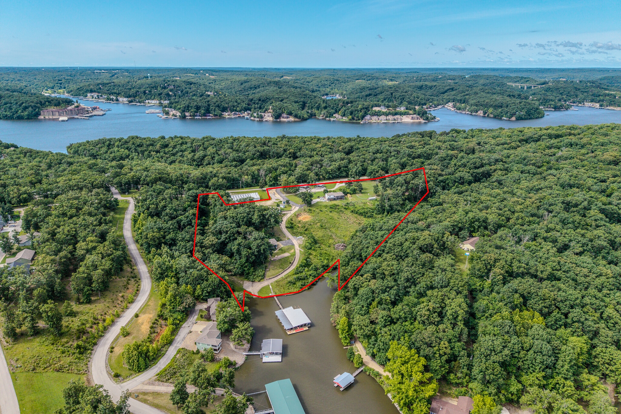 2399 Twin Rivers Pt, Camdenton, MO for sale Building Photo- Image 1 of 37