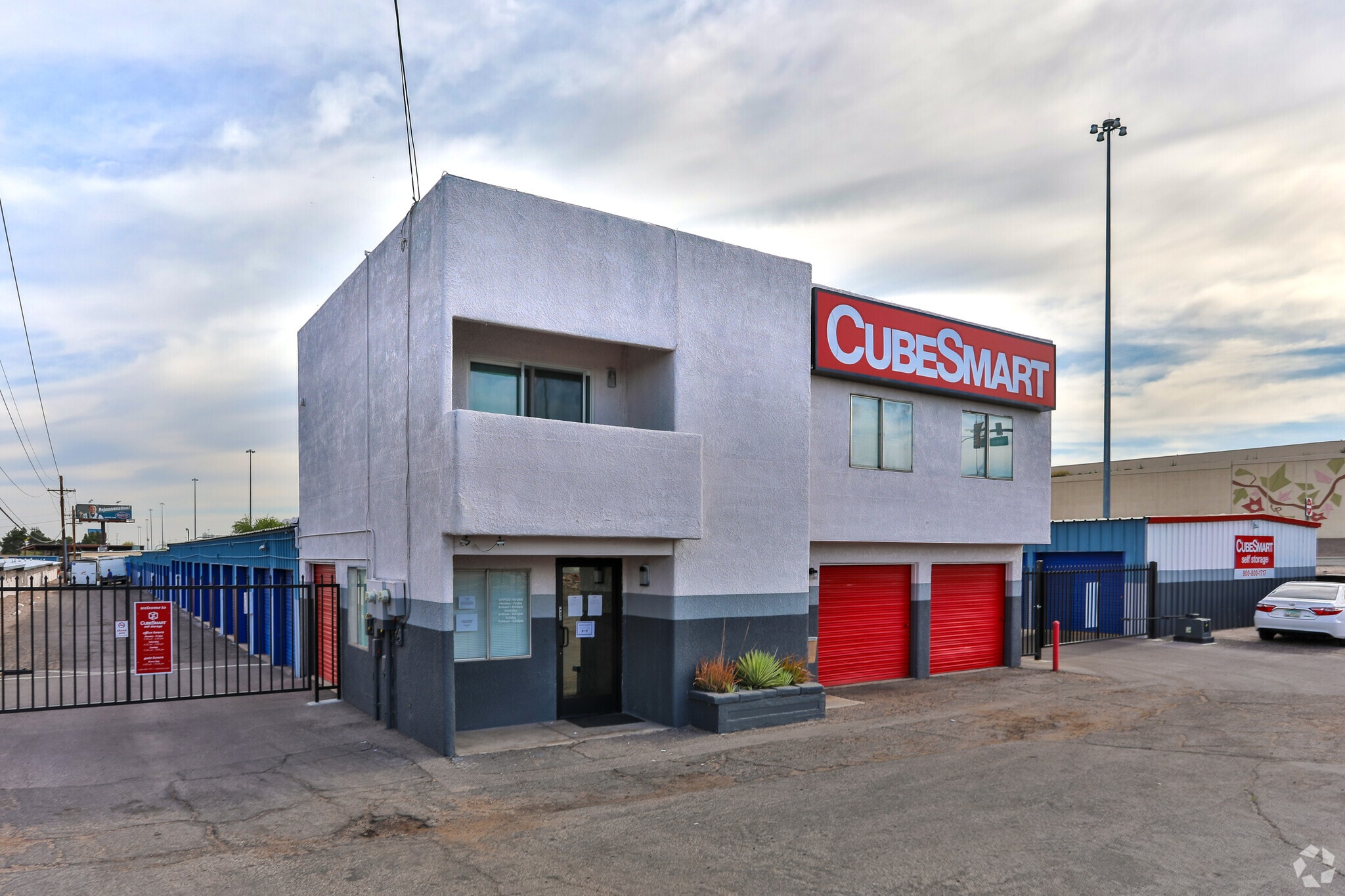 702 W Silverlake Rd, Tucson, AZ for sale Primary Photo- Image 1 of 4