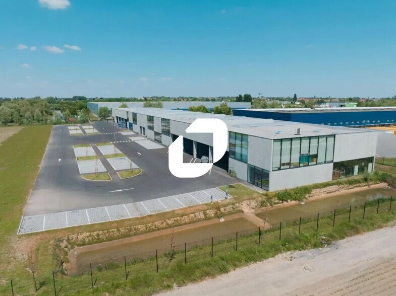 Flex in Carvin for lease - Building Photo - Image 1 of 5