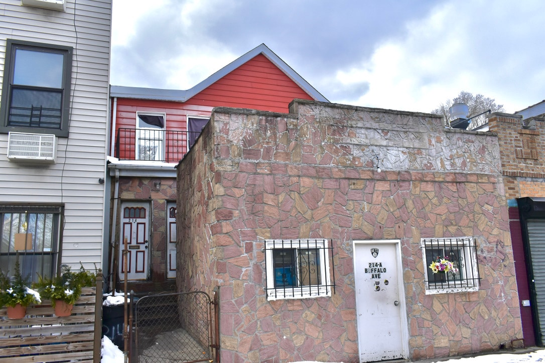 214 Buffalo Ave, Brooklyn, NY 11213