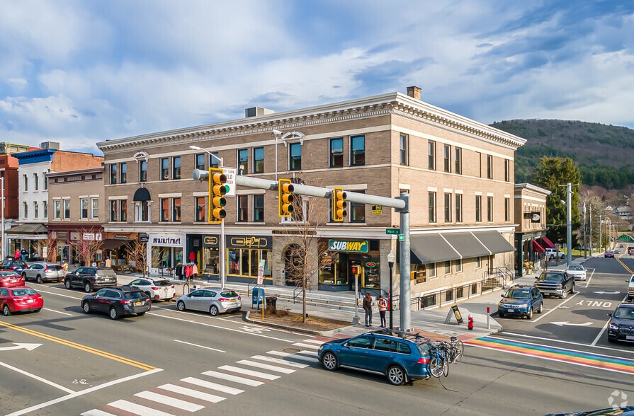 323 Main St, Great Barrington, MA 01230 Berkshire Block