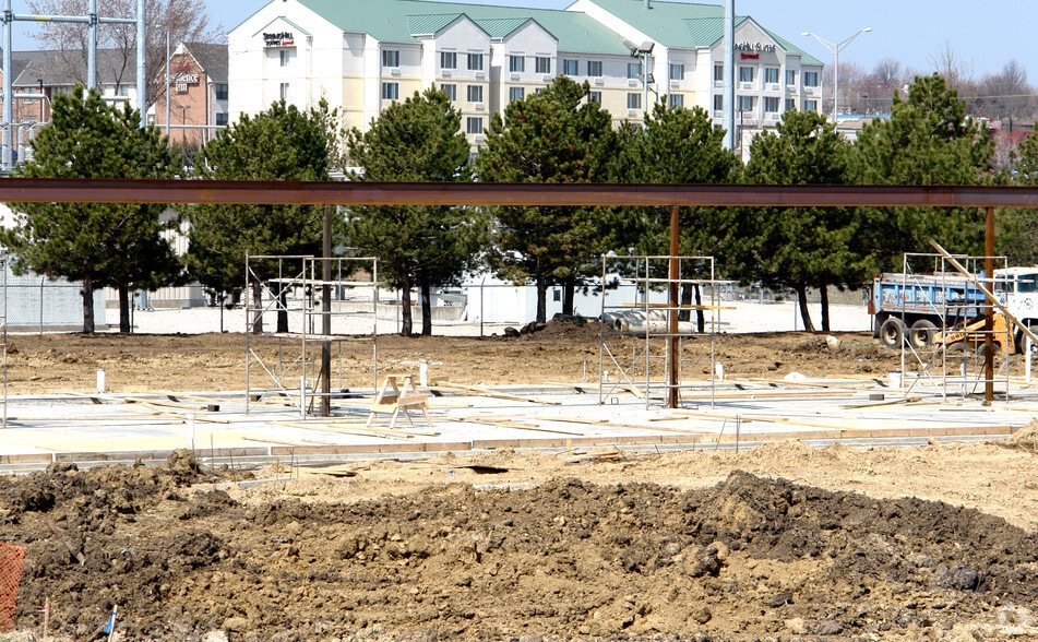 121st & Metcalf Ave, Overland Park, KS for lease - Building Photo - Image 2 of 7