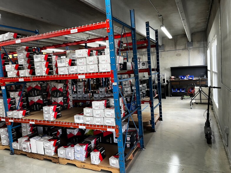 7851-7863 NW 46th St, Doral, FL for lease - Building Photo - Image 1 of 19