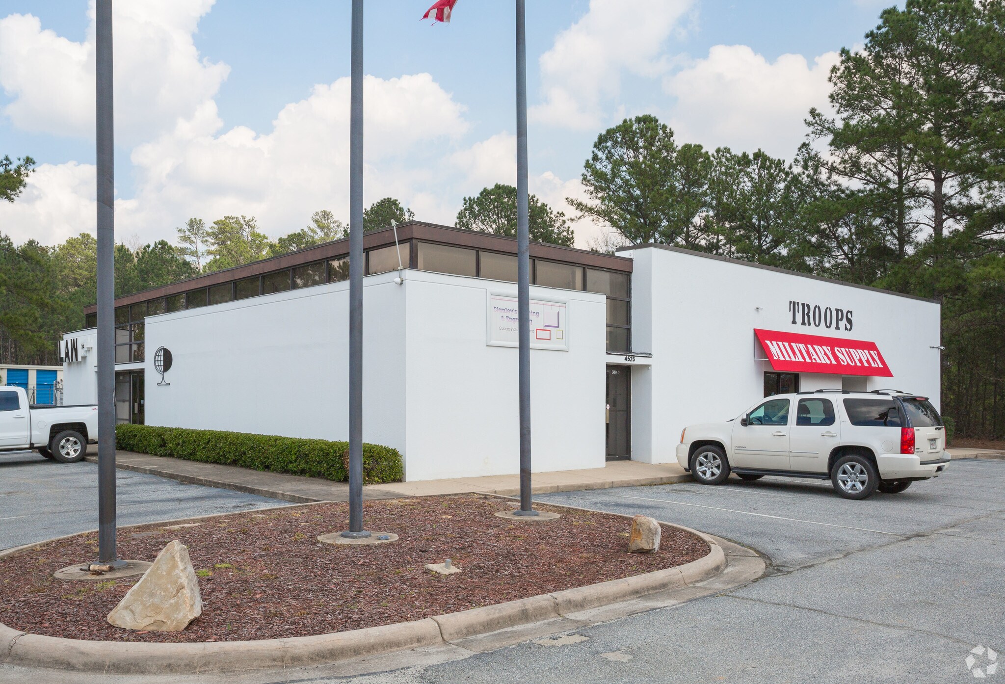 4525 Victory Dr, Columbus, GA for sale Primary Photo- Image 1 of 1