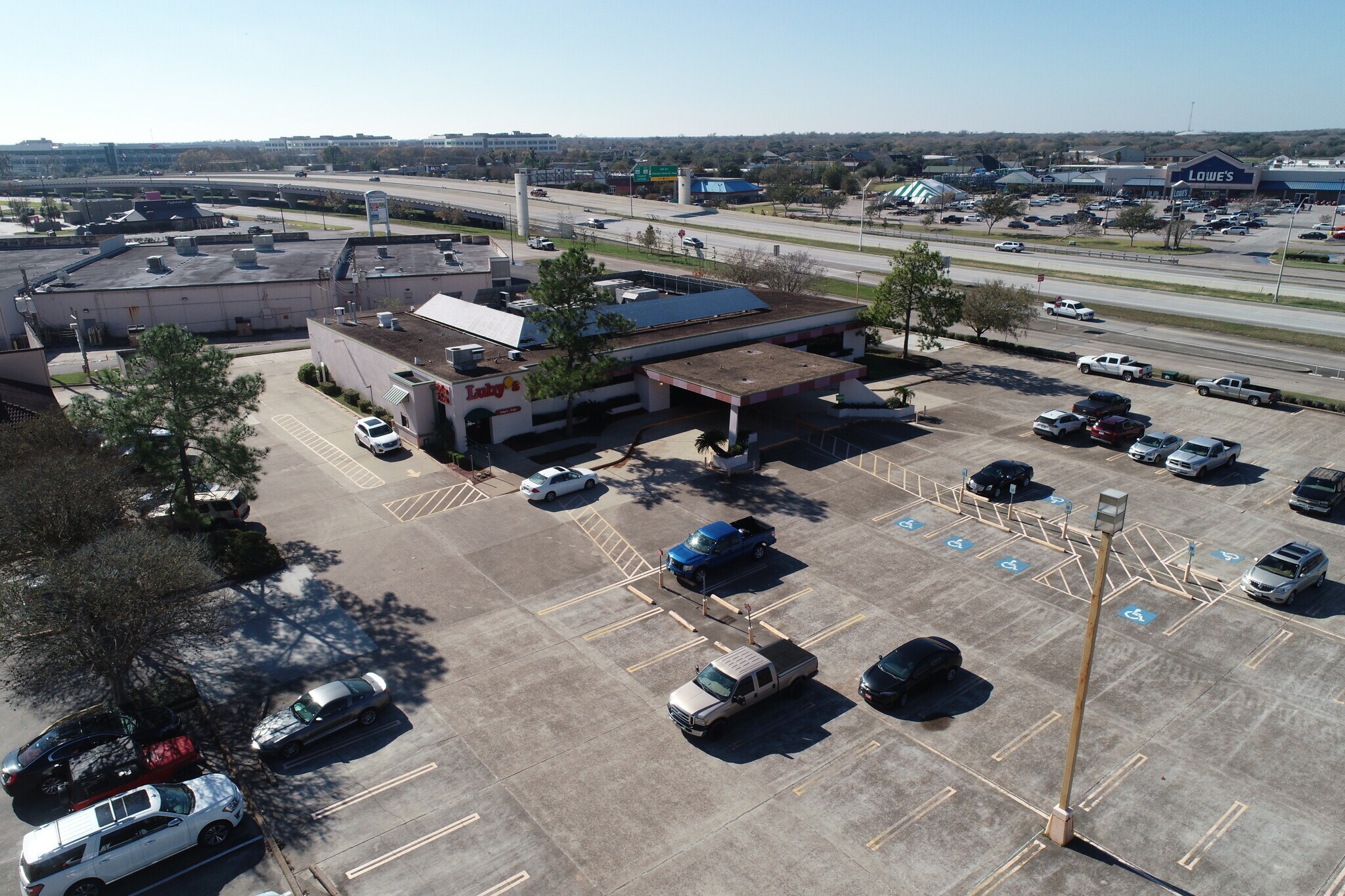 125 W Way St, Lake Jackson, TX for sale Primary Photo- Image 1 of 1