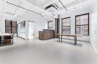 240 W 37th St, New York, NY for lease Interior Photo- Image 1 of 6