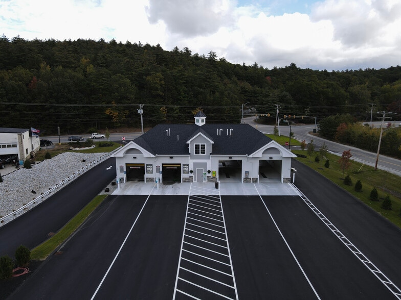 1554 Hooksett Rd, Hooksett, NH for sale - Building Photo - Image 2 of 8