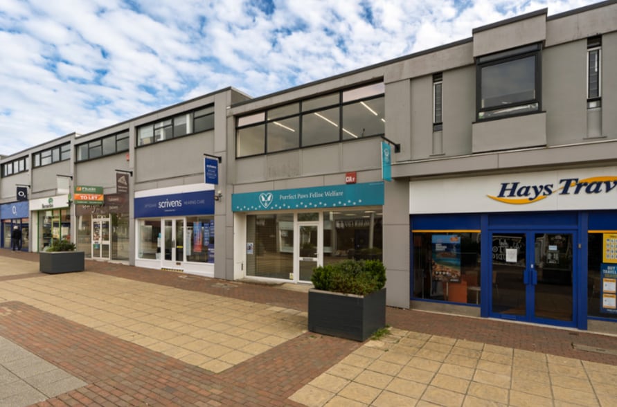 London Rd, Waterlooville for lease - Building Photo - Image 1 of 5