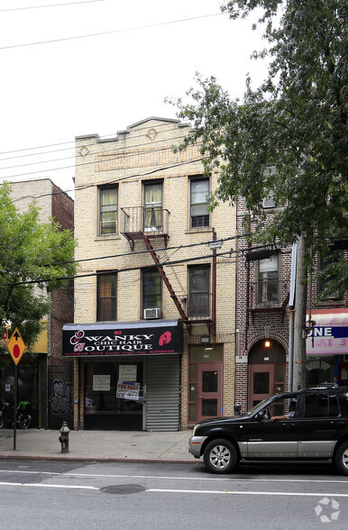 729 Burke Ave, Bronx, NY for sale - Primary Photo - Image 1 of 1