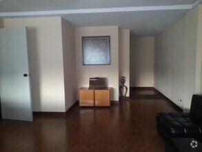 Calle de San Alejandro, 10, Madrid, Madrid for lease Interior Photo- Image 2 of 9