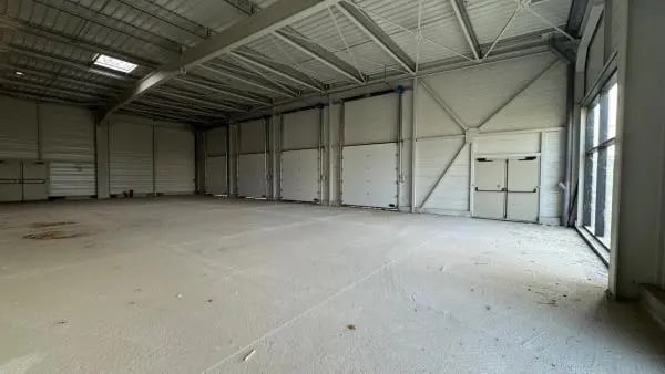 Retail in Perpignan for lease - Interior Photo - Image 3 of 4