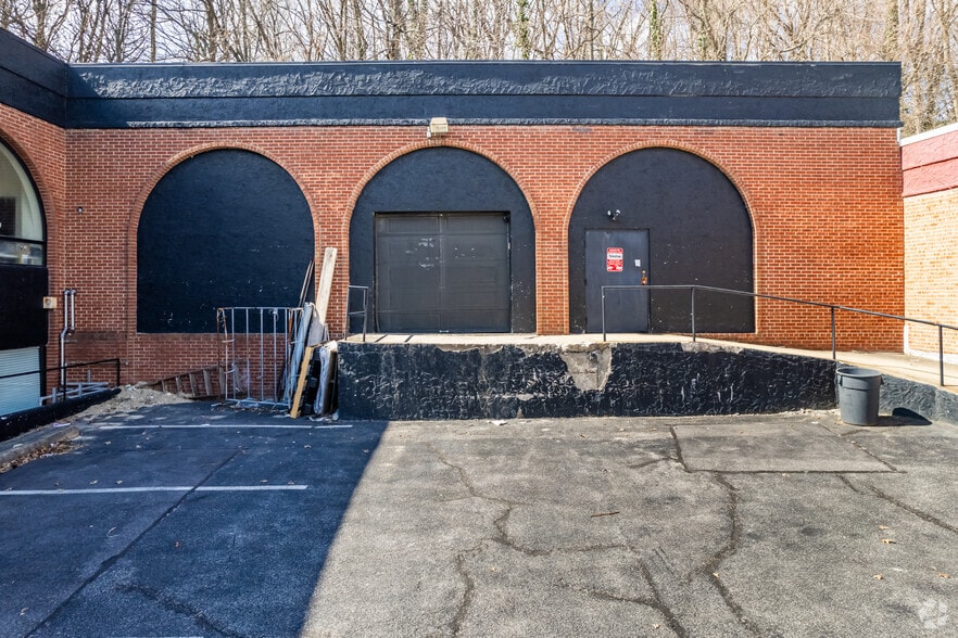 1 Brewster St, Glen Cove, NY for lease - Building Photo - Image 2 of 13