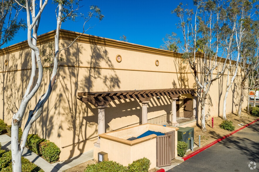 22331 El Paseo, Rancho Santa Margarita, CA for lease - Building Photo - Image 2 of 30