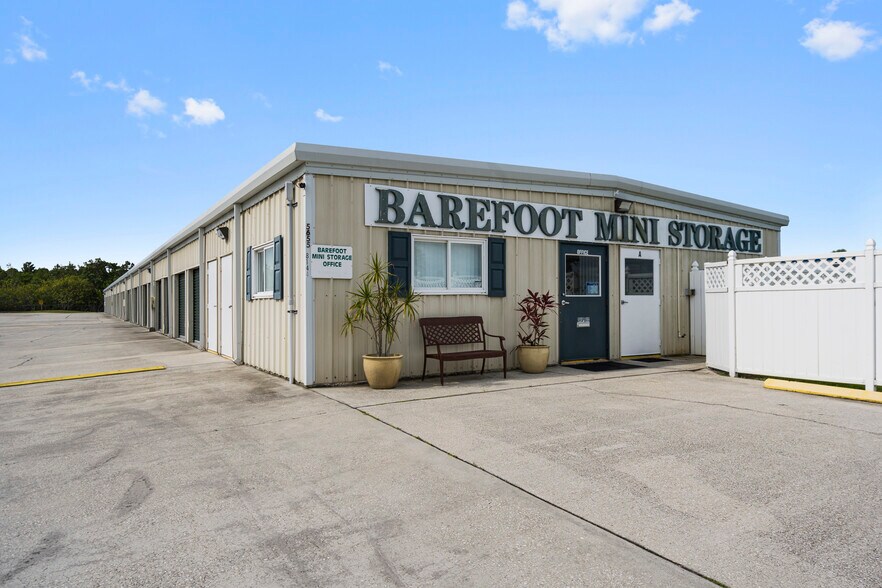 5655 Micco Rd, Micco, FL 32976