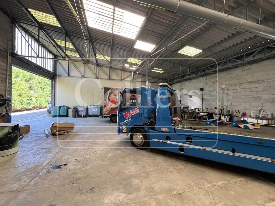 Office in Rousset for lease Interior Photo- Image 1 of 15