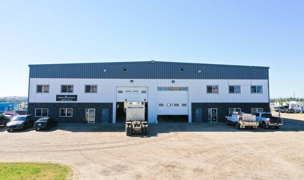 10609 79 Av, Clairmont, AB T8X 5G9