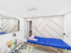 7 New Bridge St, Ayr for lease Interior Photo- Image 2 of 5