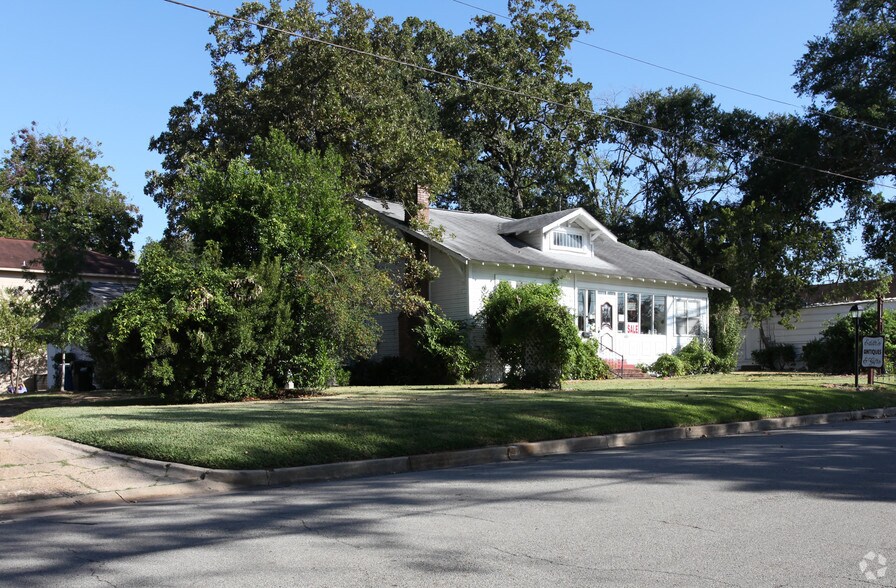 910 Cable St, Conroe, TX for sale - Building Photo - Image 1 of 1