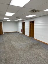 3146 Market St, Green Bay, WI for lease Interior Photo- Image 2 of 20