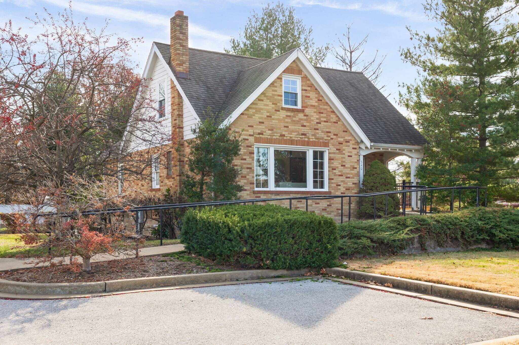 540 Howdershell Rd, Florissant, MO for lease Building Photo- Image 1 of 9