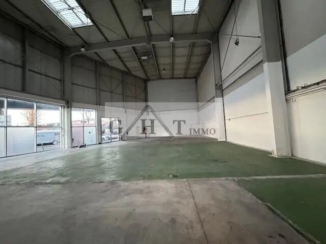 Location Entrepôt 31 m² à 505 m² - Photo 1