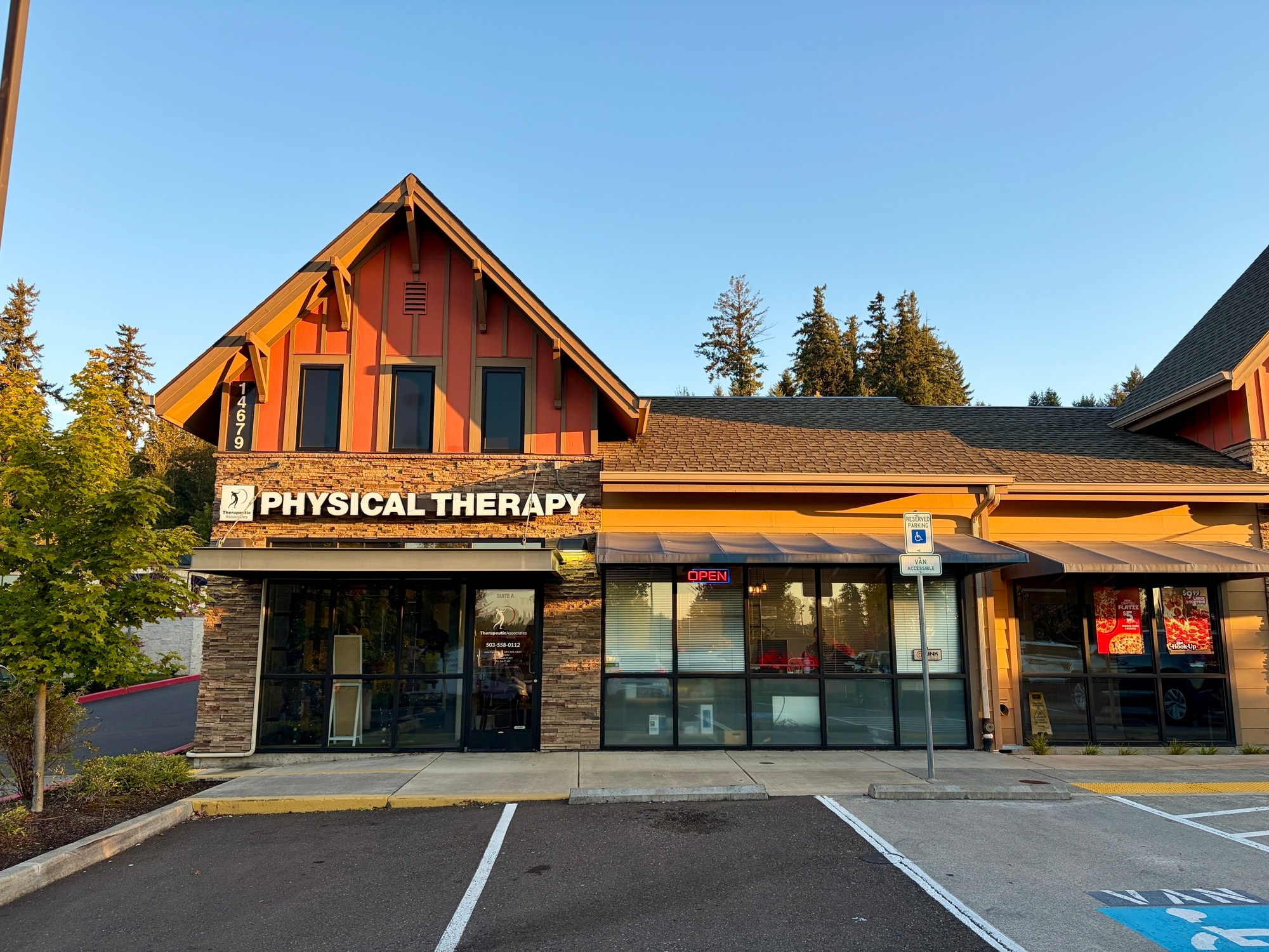 14679 SE Sunnyside Rd, Clackamas, OR for lease Interior Photo- Image 1 of 4