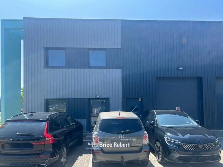 Flex in Genay for lease - Building Photo - Image 3 of 50