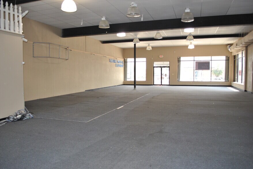 362-364 S Main St, Belle Glade, FL for sale - Building Photo - Image 1 of 1