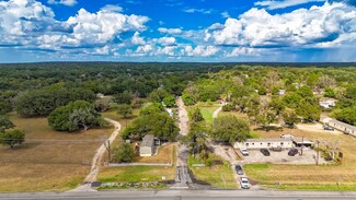 More details for 102 Oak Ridge Dr, Floresville, TX - Specialty for Sale