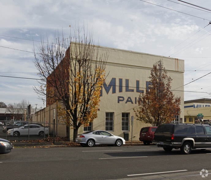 407 SE Pine St, Portland, OR for sale - Building Photo - Image 2 of 2