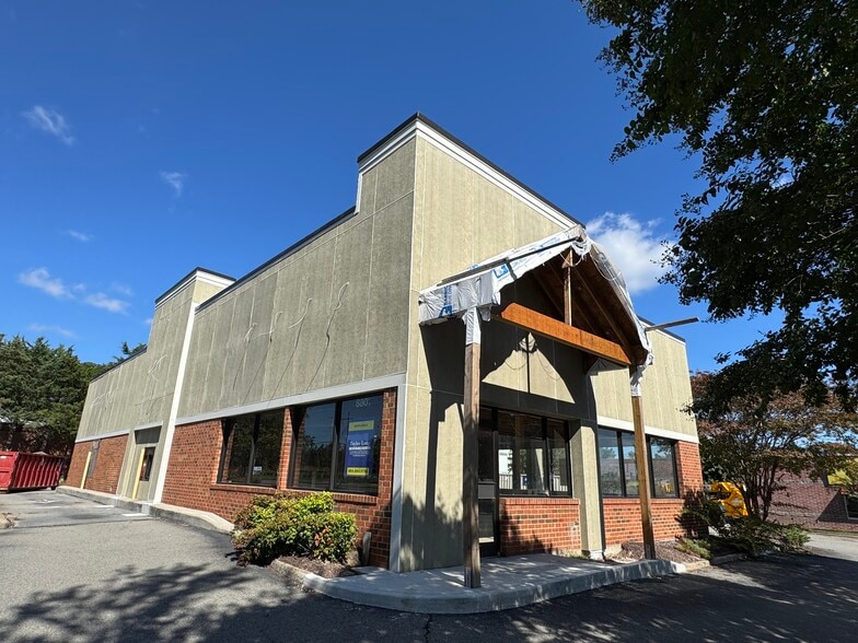 8801 Staples Mill Rd, Richmond, VA for lease - Building Photo - Image 2 of 5