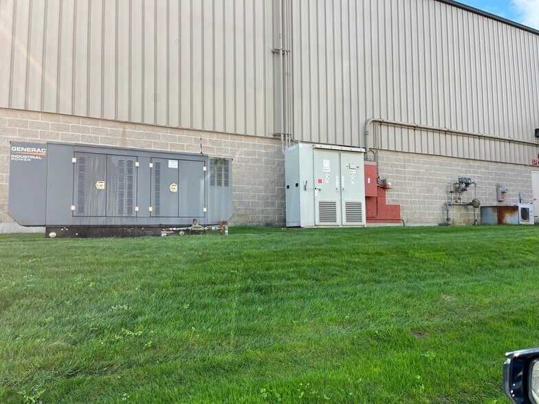 448 Pepper St, Monroe, CT 06468 Industrial for Lease