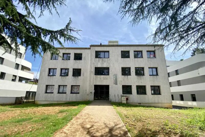 Office in Bihorel for lease Building Photo- Image 1 of 13