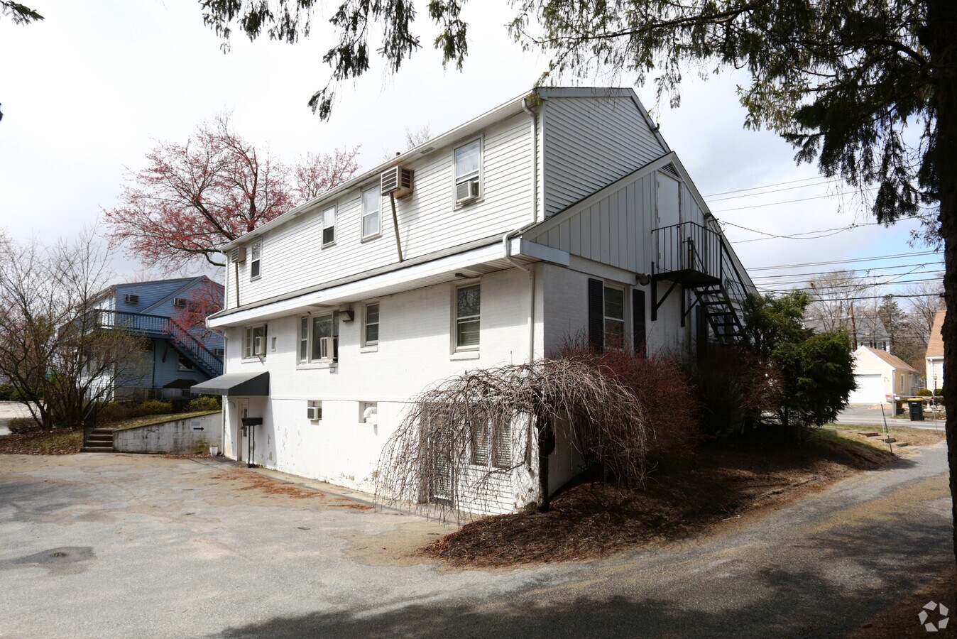 873 Concord St, Framingham, MA 01701