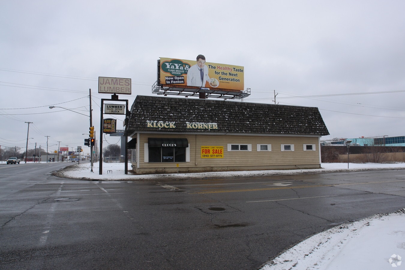 902 N Dort Hwy, Flint, MI 48506