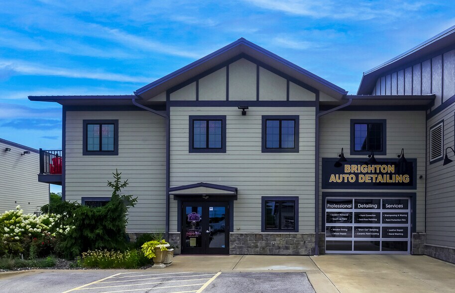 2108 Ferry, Naperville, IL 60563 Iron Gate Motor Condos