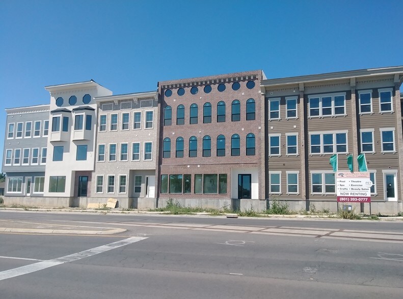 526 W Center St, Pleasant Grove, UT for lease - Building Photo - Image 1 of 6