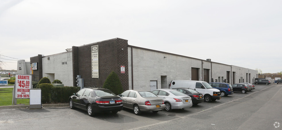 1016 Grand Blvd, Deer Park, NY for lease - Building Photo - Image 2 of 8