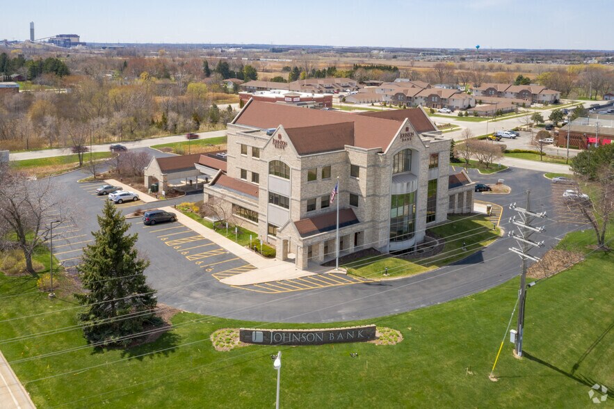 7500 Green Bay Rd, Kenosha, WI for lease - Aerial - Image 2 of 5