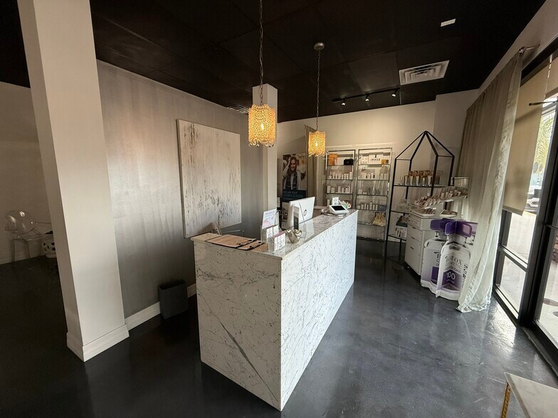 1924 SW 18th St, Ocala, FL for lease - Interior Photo - Image 2 of 12