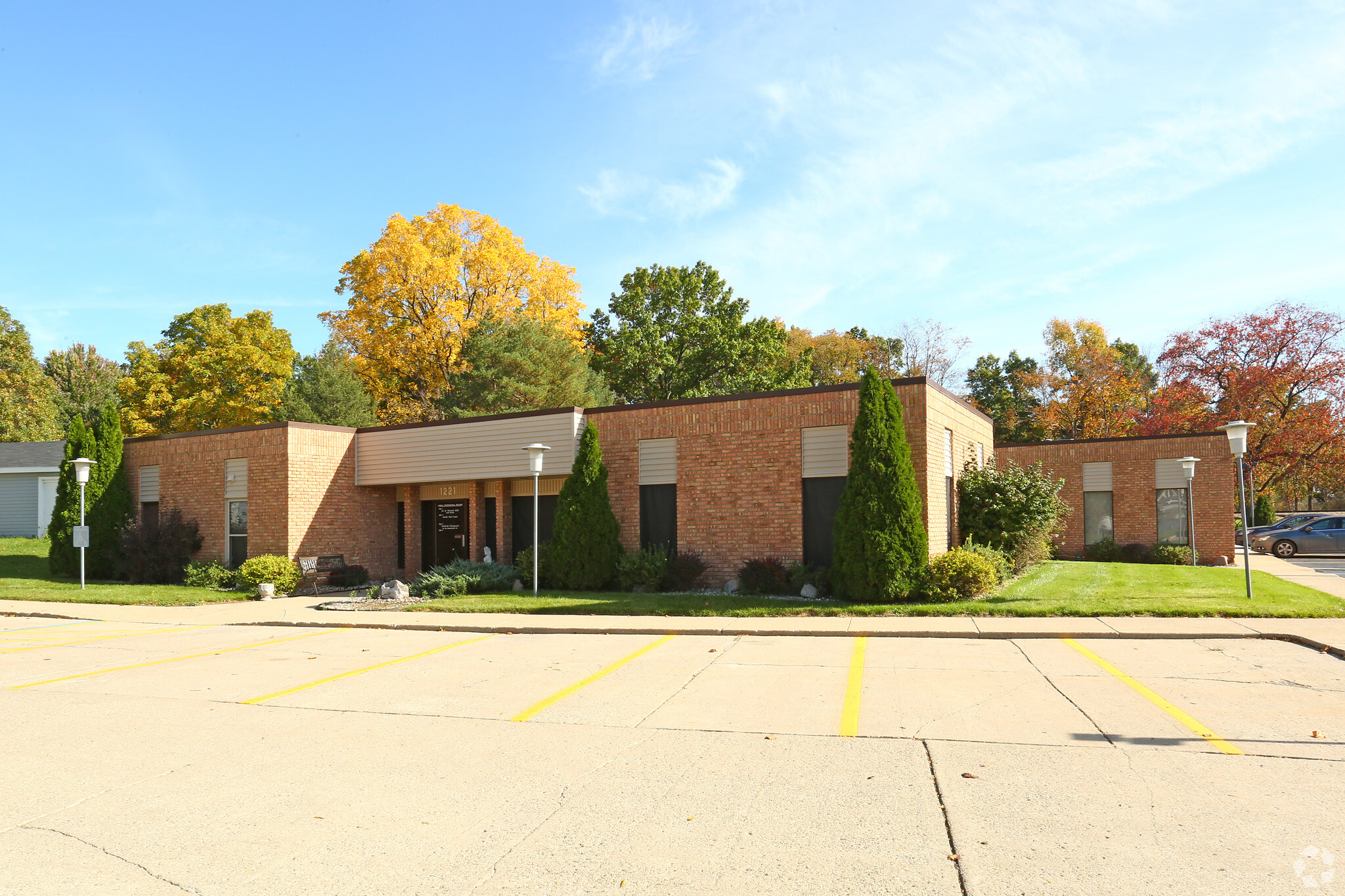 1221 Byron Rd, Howell, MI for lease Building Photo- Image 1 of 19