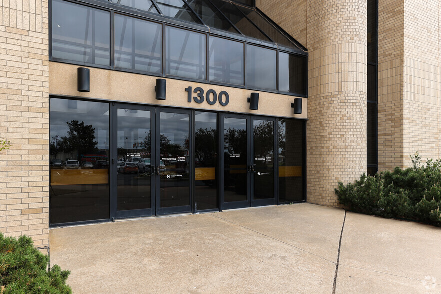 1300 S Meridian Ave, Oklahoma City, OK for sale - Building Photo - Image 3 of 5