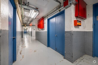 633 Third Ave, New York, NY for lease Interior Photo- Image 2 of 10