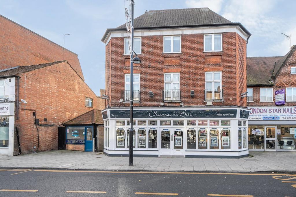 184 Field End Rd, Pinner for sale Building Photo- Image 1 of 16