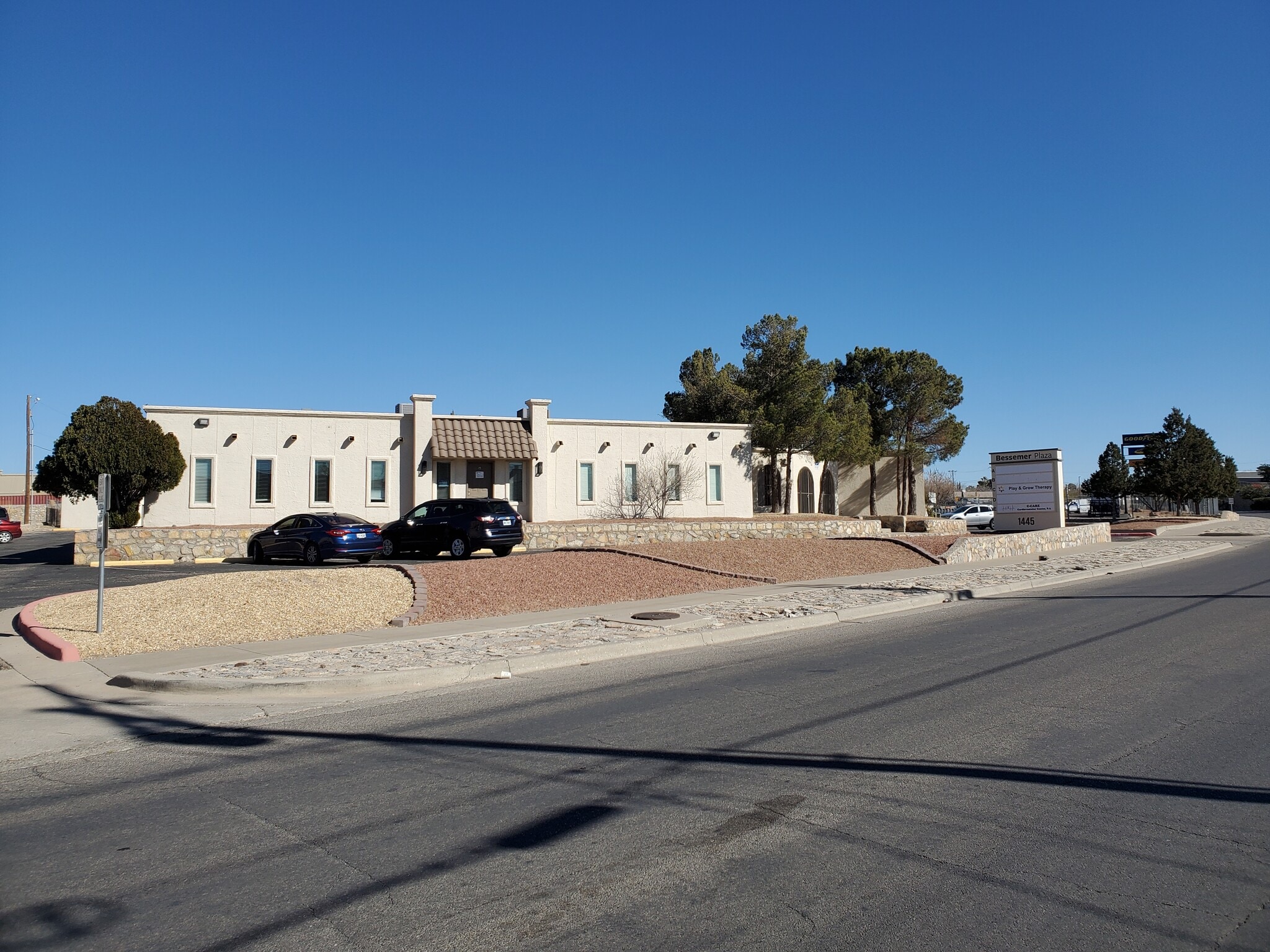 1445 Bessemer Dr, El Paso, TX for lease Building Photo- Image 1 of 15