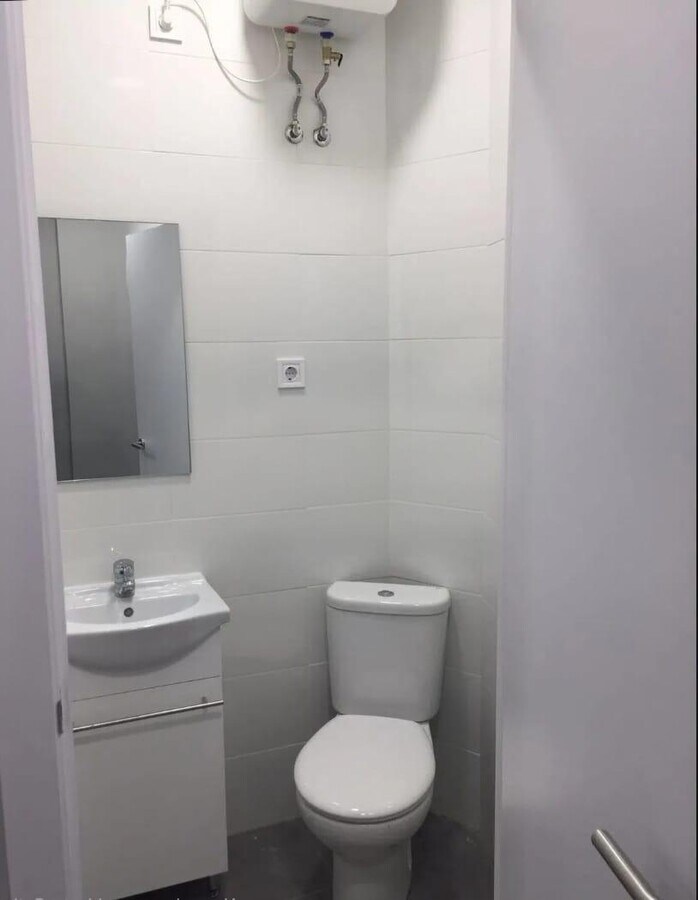 Madrid, MAD 28002 - Unit Pta. A - - Interior Photo - Image 2 of 3