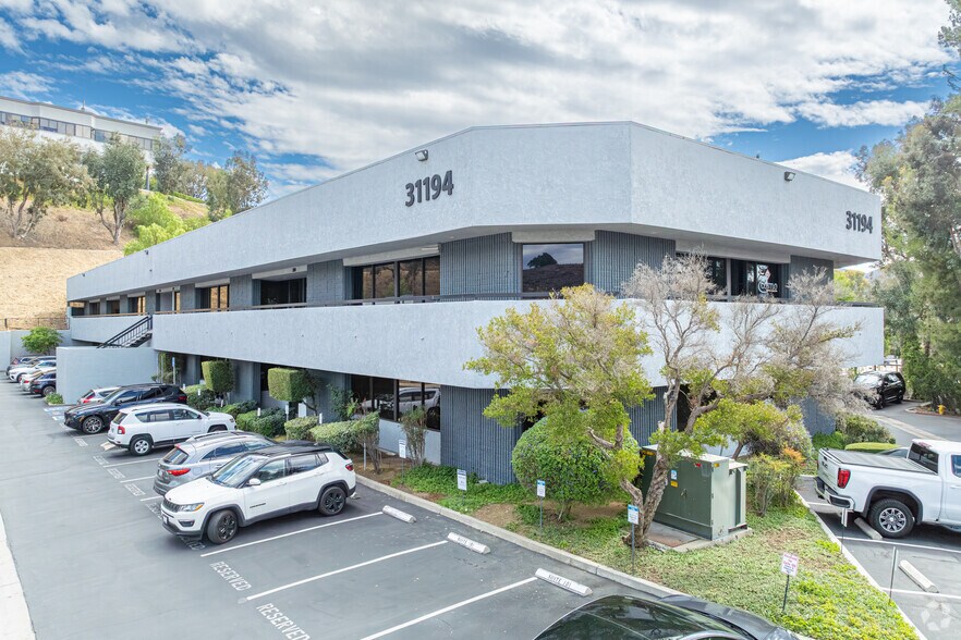 31194 La Baya Dr, Westlake Village, CA for sale - Primary Photo - Image 1 of 1