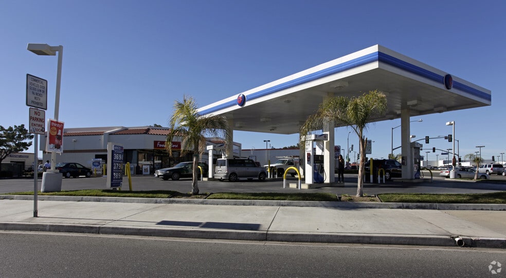 15445 Palmdale Rd, Victorville, CA for lease - Primary Photo - Image 1 of 6